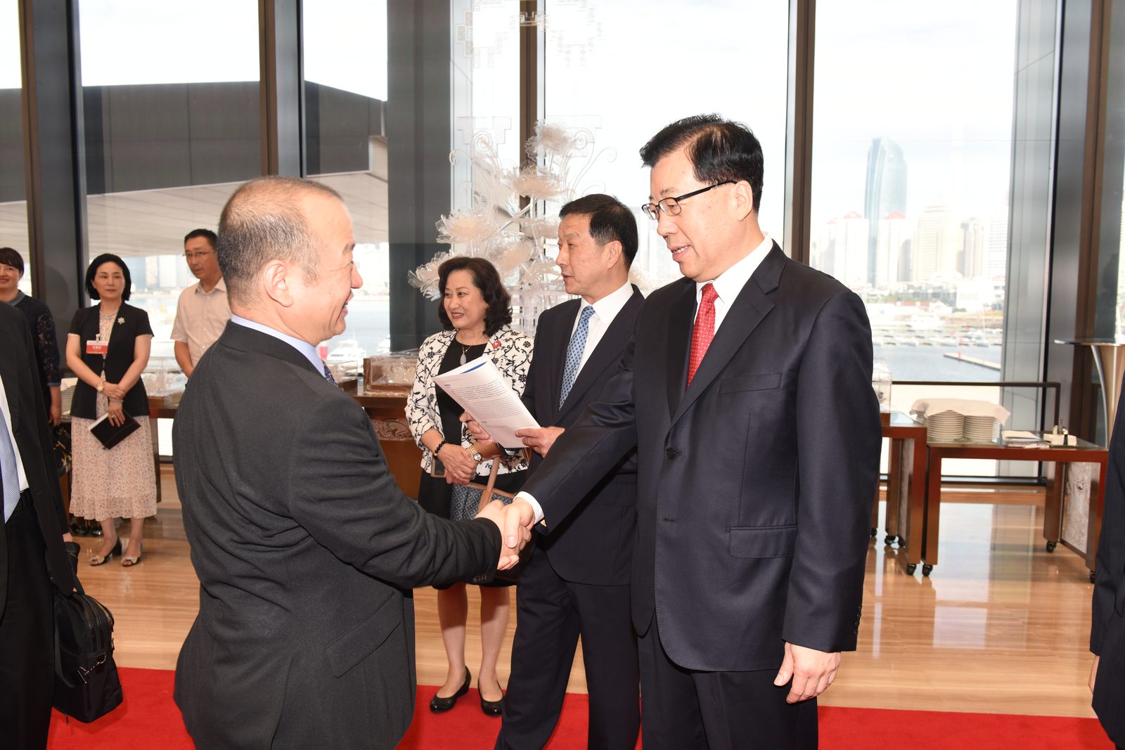 青岛市国际城市战略专家咨询委员会会议 现场